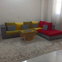 مبل راحتی در حد نو