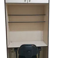 میز تحریر تمام MDF، دارای قفسه و کمد (کارکرده)