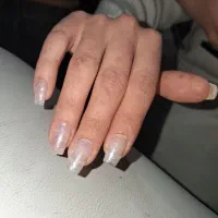 کاشت ،ترمیم،مانیکور،پدیکور ناخن