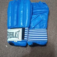 دستکش رزمی و میت رزمی پنجه ای