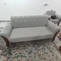 مبل طوسی+۴عدد میز شیشه ای|مبلمان خانگی و میز عسلی|فردوس (کرمان), |دیوار