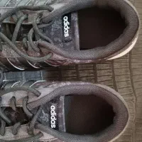 آدیداس اصل ویتنام