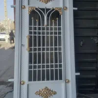 در ایستگاه پله.حیاطی.