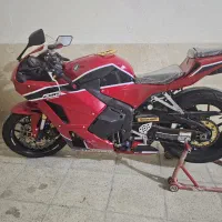 سی بی ار ۶۰۰ مدل ۲۰۱۷