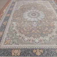 فرش کارکرده در حد نو خیلی تمیز