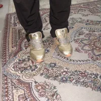 کفش  یا کتانی