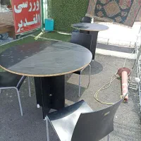 میز و صندلی