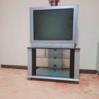 تلوزیون قدیمی اما نو و کم کارکرد