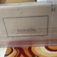 تلویزیون دوو ۵۵ اینچ داخل کارتون