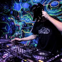 دی جی dj از شاهین شهر و اصفهان|خدمات پذیرایی، مراسم|اصفهان, خانه اصفهان|دیوار