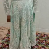 دون|لباس|قم, ولیعصر|دیوار