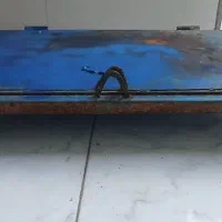 ۳تافرش ریزماهی درحدنو درب آهنی منبع آب ومیز