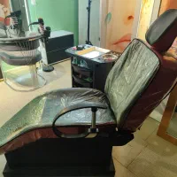 صندلی اصلاح و میز منشی