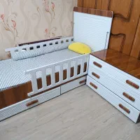 فروش تخت کودک و نوجوان کاملا سالم