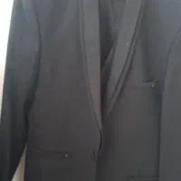 کت و شلوار مردانه همراه با جلیقه