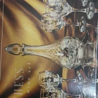 تنگ و گیلاسی کاملا نو داخل جعبه