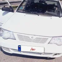 راننده با ماشین در اختیار