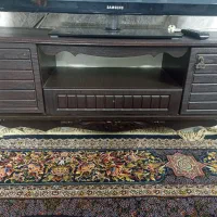 میز تلویزیون.