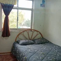 اجاره روزانه آپارتمان ۱۰۰ متر مرکز شهر فقط ۱۵۰۰|اجارهٔ کوتاه‌مدت آپارتمان و سوئیت|رشت, بازار|دیوار