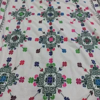 رو بالشی رو تختی