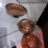 قابلمه مس با یک میوه خوری