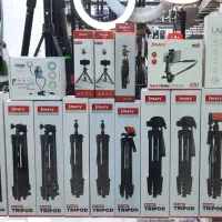 انواع سه پایه دوربین و گوشی باقیمت استسنائی|دوربین عکاسی و فیلمبرداری|قم, عمار یاسر|دیوار