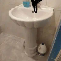 ابگرمکن دیواری برقی بدونه مخزن ودوعدد روشویی|آبگرمکن، پکیج، شوفاژ|قشم, |دیوار