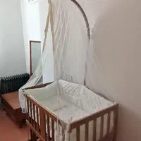 تخت کنار مادر گهواره شو|تخت و صندلی بچه|کرمانشاه, |دیوار