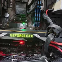 کامپیوتر حرفه ای گیمینگ و ادیت با مانیتور