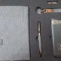 ست فلش و پاوربانک و خودکار