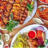سالن دار برای کار در رستوران