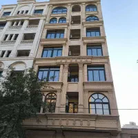 واحد 102 متری.نزدیک به حاشیه.فول امکانات