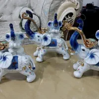 ظروف سورمه ای و گل برجسته