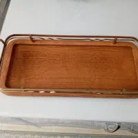 یک عدد سینی چوبی بی یو ک