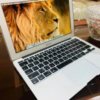 مک بوک ایر ظریف و بی نظیر ۱۱ اینچی بزینسی