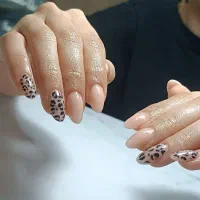کاشت و ترمیم ناخن تازه آباد نوشهر