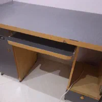 میز کامپیوتر