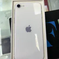 خریدار و فروشنده آیفون