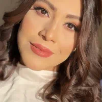 تمام خدمات زیبایی نصف قیمت و آموزش کاشت مژه|خدمات آرایشگری و زیبایی|جیرفت, |دیوار