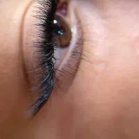خدمات و اموزش اکستنشن مژه با قیمت استسنائی