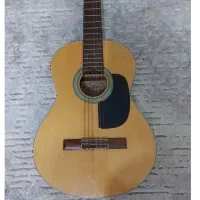 گیتار ariya   مدل ak30  قدیمی