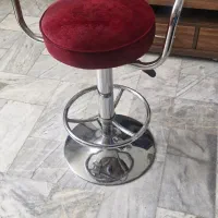 صندلی چرخان درحد نو کاملا سالم فقط ۲ تومن