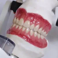 ساخت دندان متحرک