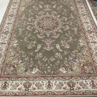 مبل۷نفره با میز جلو مبلی عسلی‌ها و فرش تمیز|مبلمان خانگی و میز عسلی|شیراز, میانرود|دیوار