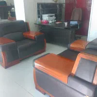 مبل راحتی چرم|مبلمان خانگی و میز عسلی|اصفهان, کارلادان|دیوار