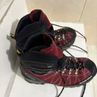 کفش کوهنوردی بدون زدگی|کوهنوردی و کمپینگ|نیشابور, دارایی|دیوار