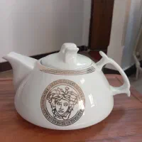 قوری بزرگ و زیبا، کاملا نو و سالم تمیز|قوری، کتری، قهوه‌ساز دستی|رشت, معلم|دیوار