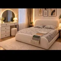 تخت خواب دو نفره میز آرایش پاف کف تخت خواب سرویس
