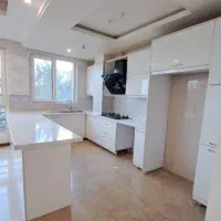 ۸۳متر۲خواب/کلیدنخورده/فول امکانات/سالن پردهخور