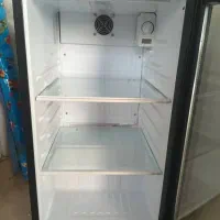 یخچال کوچک هتلی و درب شیشه ای،